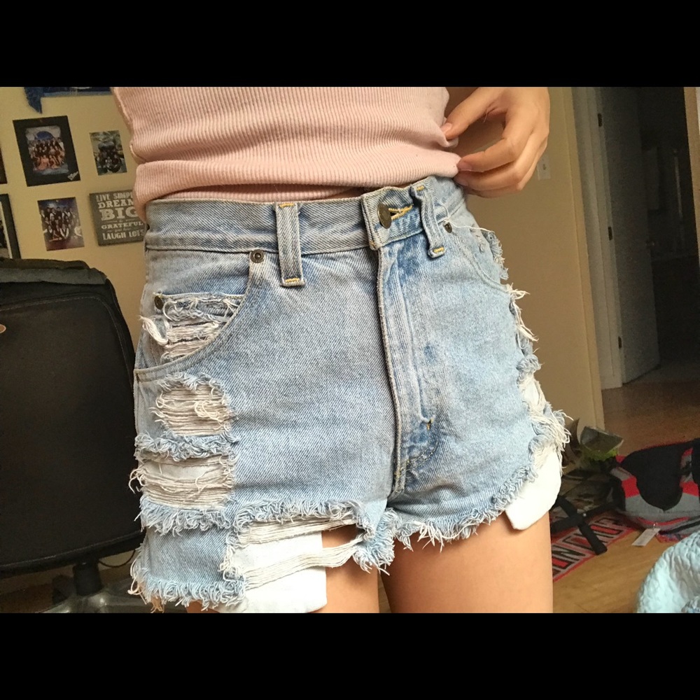 Distressed high waisted shorts